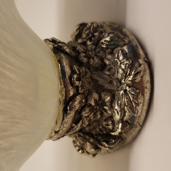 VINTAGE Italian Glass Fan Napkin holder with Silver floral base - Picture 7 of 8